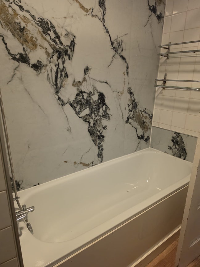 Huge Double bedroom- All bills included  Main Photo