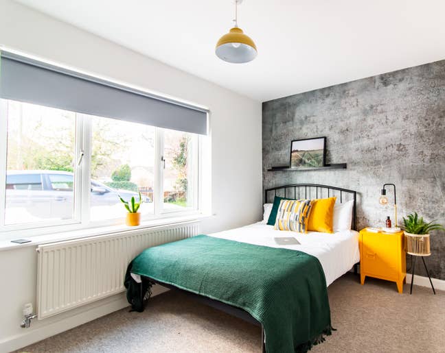 Settle In, Connect, Feel at Home 🏠 Main Photo
