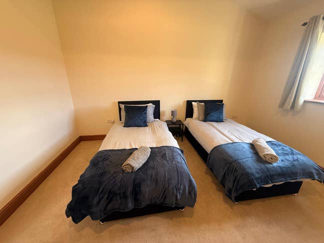 Blackdyke Barn – 3 Bedroom House with Garden Main Photo