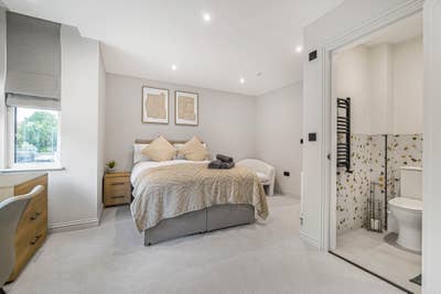 New En-Suites | Bills Included | Walk to Station Main Photo
