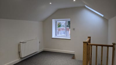 Modern 1 bed house, vaulted ceilings, Maidstone Main Photo