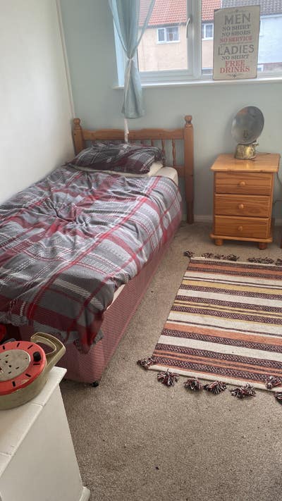 Single room in a house in gorleston on sea  Main Photo