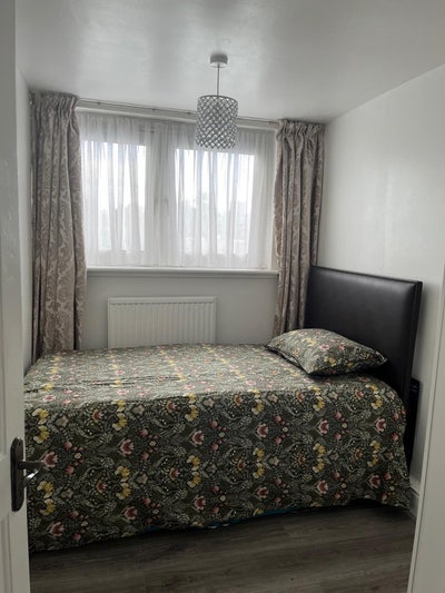 Single Room for Muslim Women preferred  Main Photo