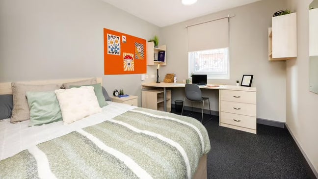 Premium Plus Ensuite Main Photo