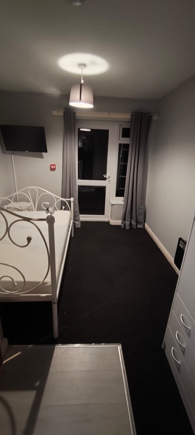En suite room available Main Photo