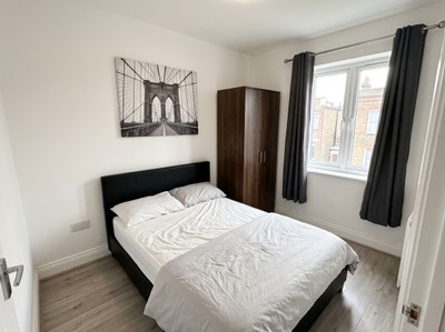 Cozy Double Room in Putney Heath | All-Inclusive Main Photo