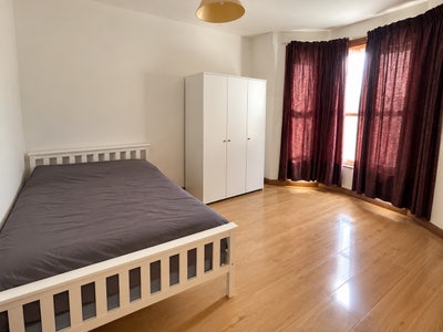 Double room available in East Ham  Main Photo