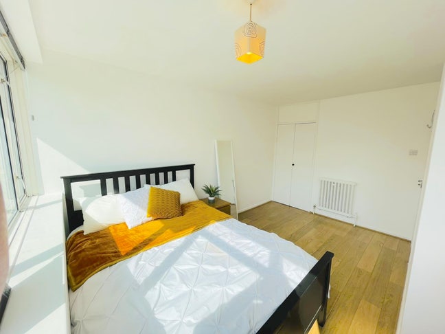 4 Amazing Rooms in Old Street  Main Photo