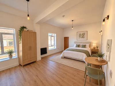 1 Bed Open Plan Apartment, Witham Court Main Photo