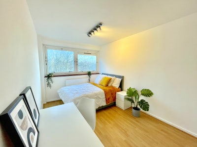 4 Stylish Double Rooms near Shoreditch | Old St Main Photo