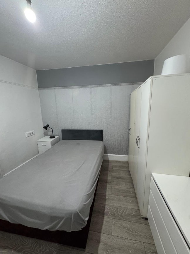 ✨🛏️ Double for Single Use to Let in - Golders Hill Main Photo