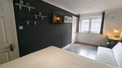 Two fantastic rooms to rent in a peaceful area  Main Photo