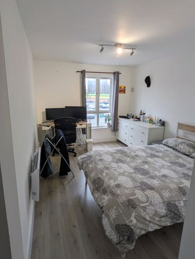 Ensuite double bedroom in Whitechapel Main Photo