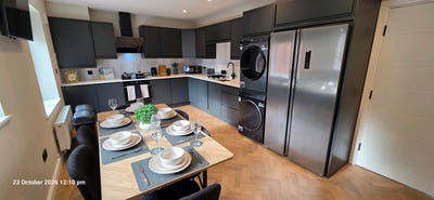 Luxury Living – Brand New Refurbishment! Main Photo