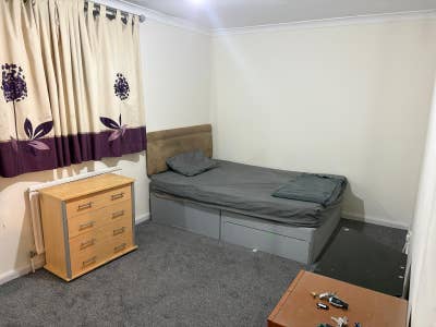 A Spacious 1 Double room for rent in MK6 2PG Main Photo