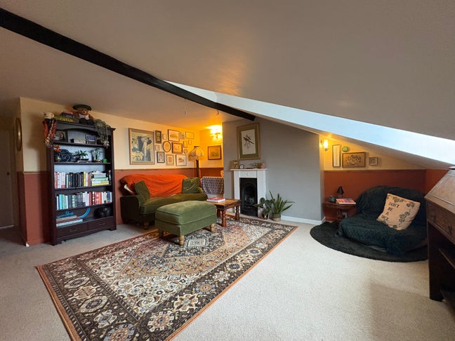 🏡✨ Lovely 2-Bedroom Flat in Cotham Main Photo