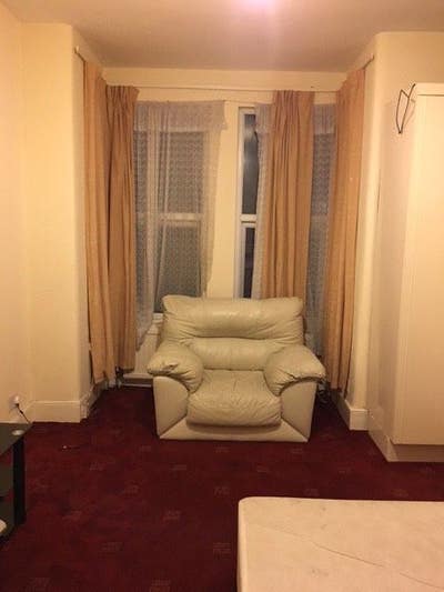 Master Bedroom for Rent for one Person Main Photo