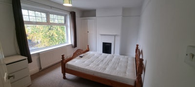 Monday to Friday double room, including bills Main Photo