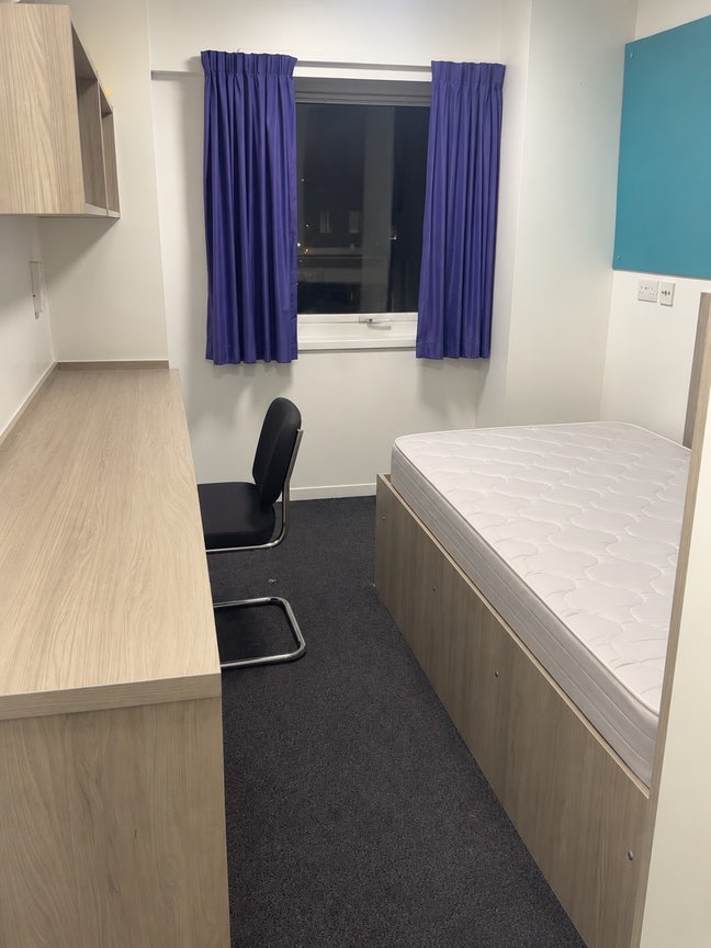 Flat at Ty Pont Haearn Main Photo