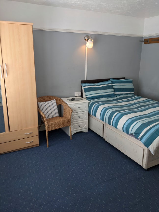 Double room on Single occupancy  near the Airport  Main Photo