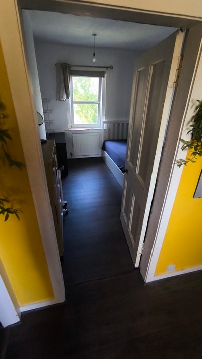 Room in Granton  Main Photo