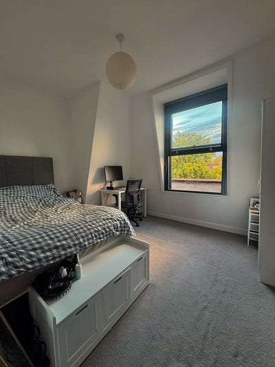 Bright Double Room in Islington Main Photo