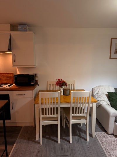 Double Room Available in a 2-Bedroom Flat  Main Photo