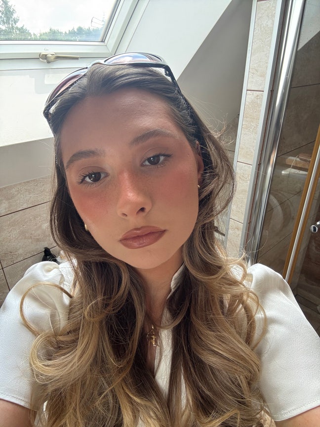Young Professional Looking for a Double Room Main Photo
