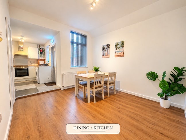 🏡 Newly renovated 5 bed property Main Photo