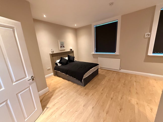 En-suite rooms beside the Royal hospital  Main Photo