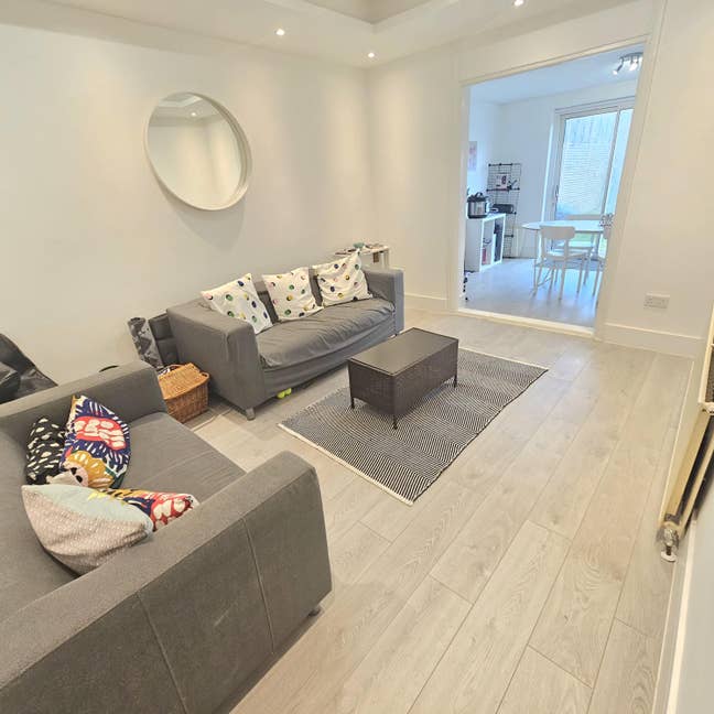 🎉Join a modern house with garden N22🎉 Main Photo