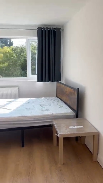 Room in Milton Keynes  Main Photo