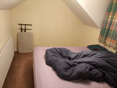 Double attic room in 4-bed bungalow for rent Main Photo