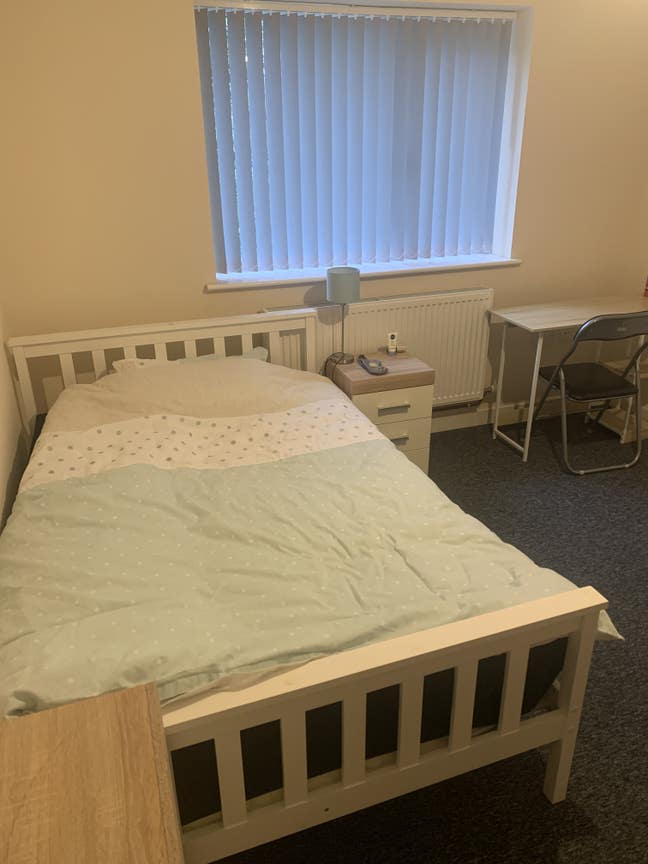 Room to rent  Main Photo