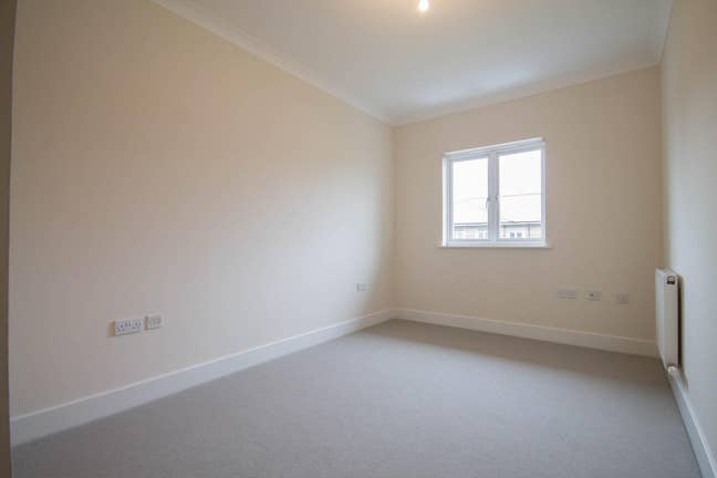 Room available in relaxed Cambridge house share Main Photo