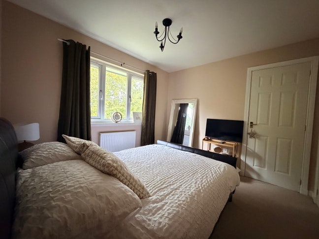 Room to rent, Inshes  Main Photo
