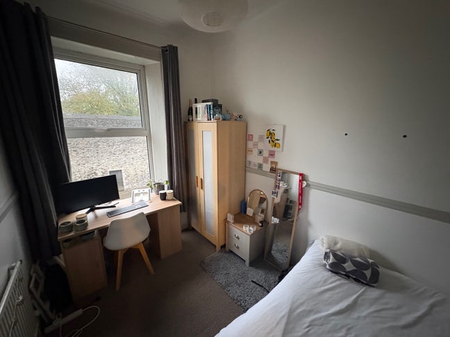 Double Room Available  Main Photo