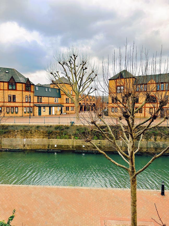 Live by the Water | Room to Rent in Wapping | &pound;950 Main Photo