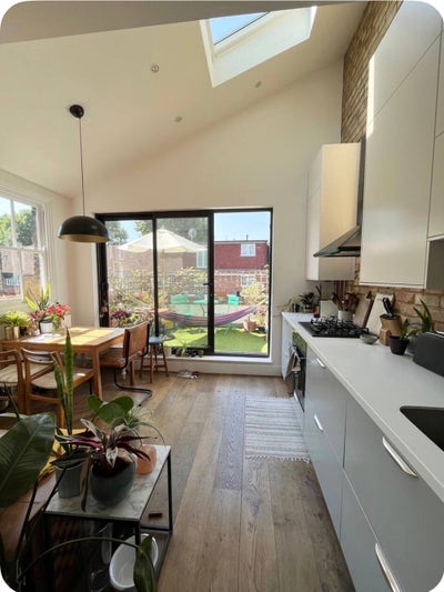 Double room zone 1 -  1 min to Kennington station Main Photo