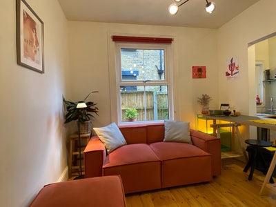 Large Double bed in West Ealing (Cottage Vibes)  Main Photo