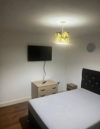 Rooms to rent  All Bills Inc,Wakefield city center Main Photo