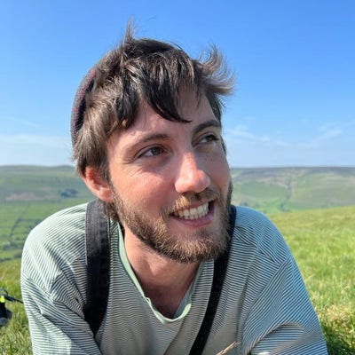 Hi! I'm Carlos, a 31-year-old professional (t... Main Photo