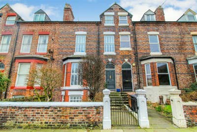 Sea-View Double Room in a Beautiful Waterloo  Main Photo