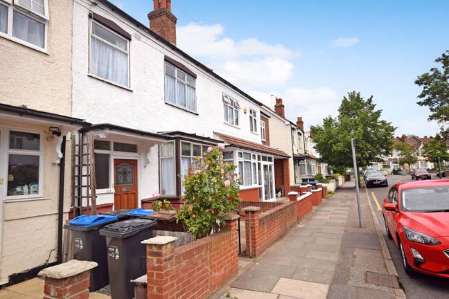 Double bedroom in near Tooting Broadway Main Photo