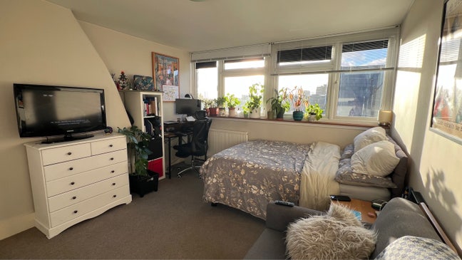 Short-let in West Hampstead- bills included  Main Photo