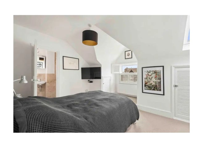 En Suite Double room in Wandsworth Town Main Photo