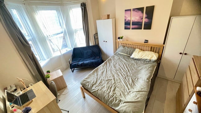 2 rooms in Manor House Zone2 Piccadilly Line Main Photo