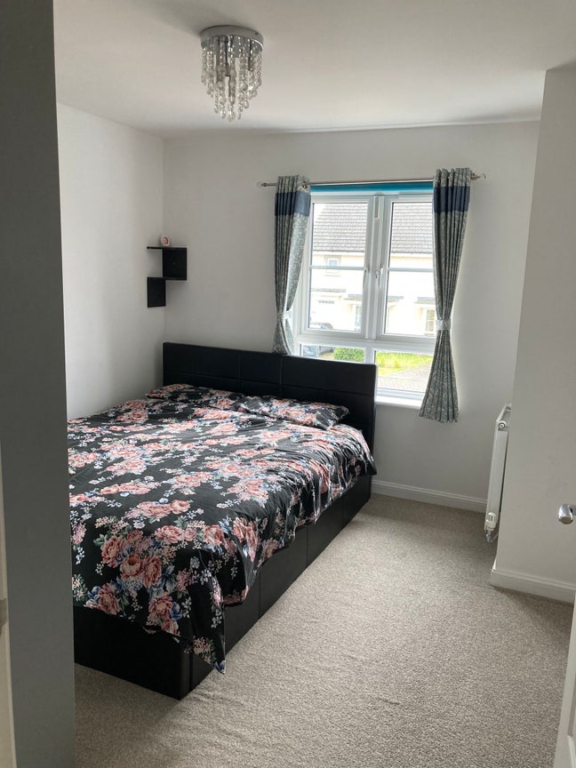 Double room with own WC in friendly house share Main Photo