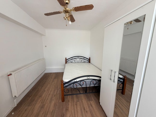 Double room and En-suite room available  Main Photo