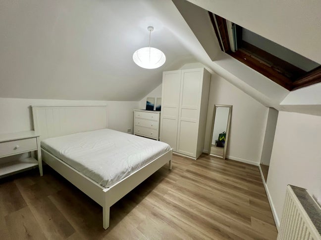 *Brand NEW Double room in LUTON * bills included Main Photo
